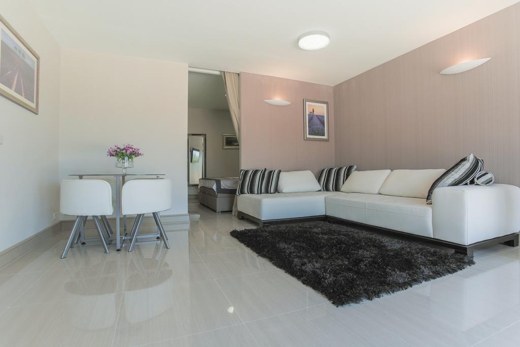 Villa Mendes Zastrazisce Екстер'єр фото